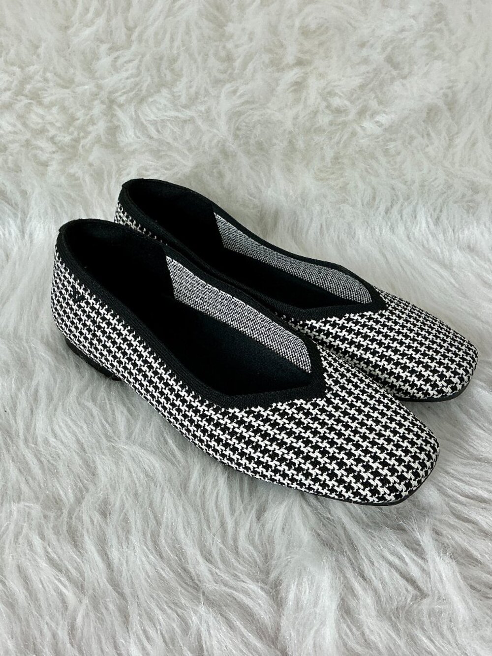Vivaia Margot 2.0 Black White Houndstooth Square Toe V-Cut Flats EU 37 US 6.5